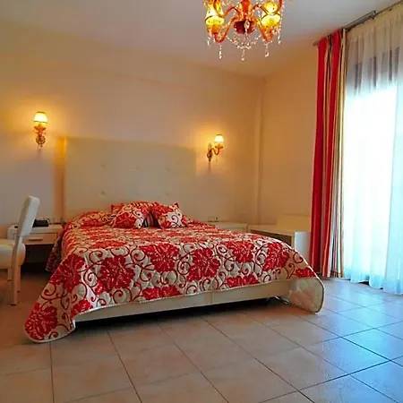 Corali فندق لايميناس